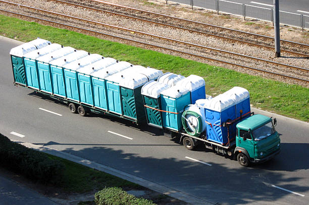 Portable Toilet Options We Offer in Earlimart, CA